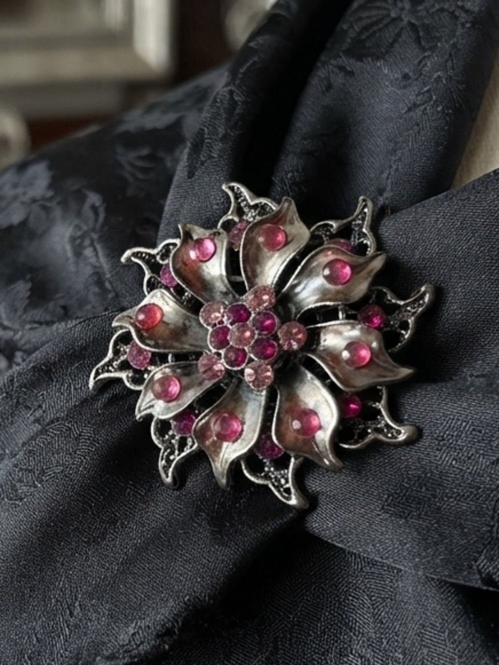 Vintage Antiqued Silver Tone Flower Brooch Pink & Magenta Rhinestones